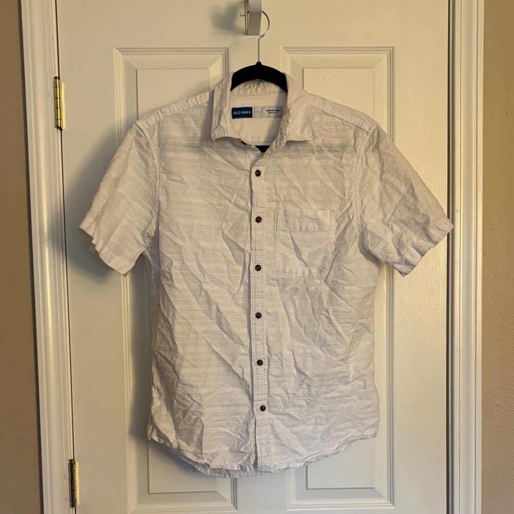 Old Navy Men's Casual White Button Down Shirt